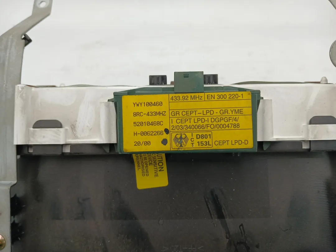 Quadro strumenti contachilometri Quadro strumenti contachilometri