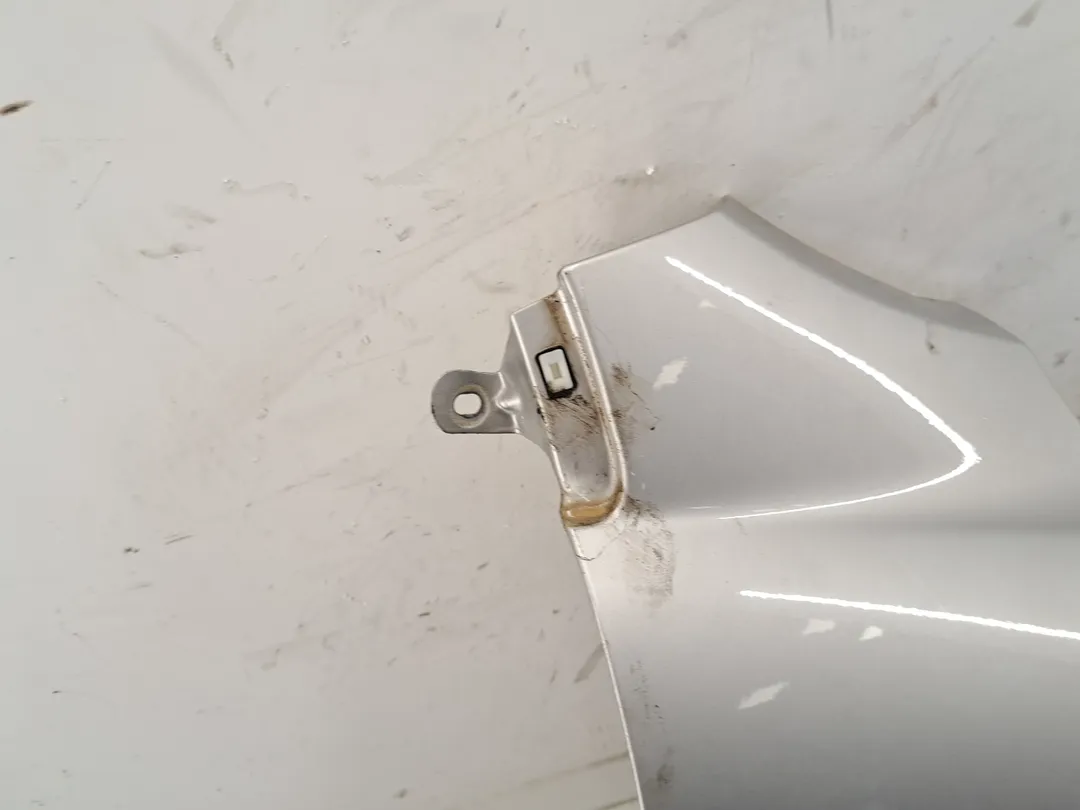 Parafango anteriore destro