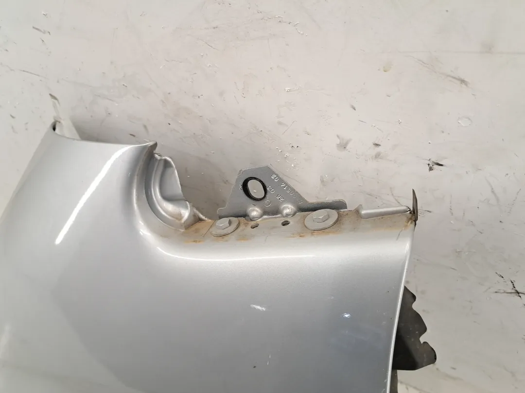 Parafango anteriore sinistro