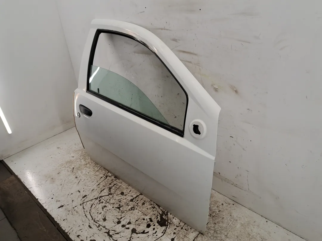 Porta anteriore destro