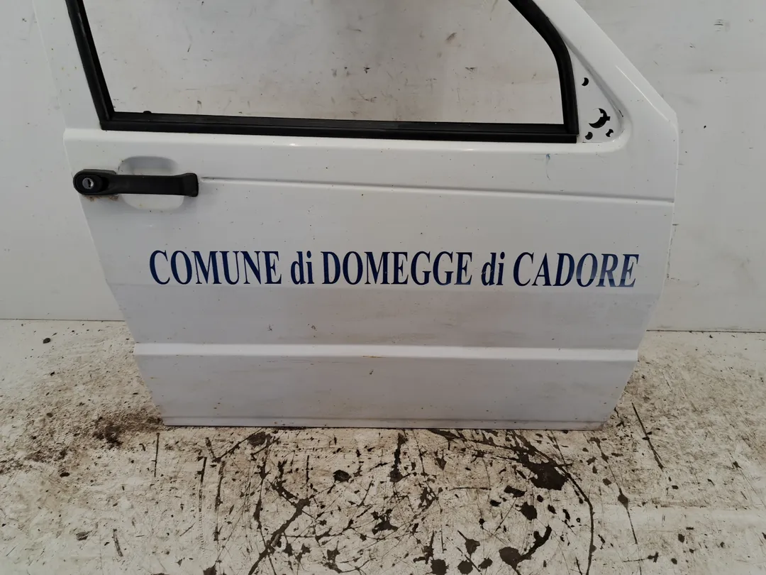 Porta anteriore destro Porta anteriore destro