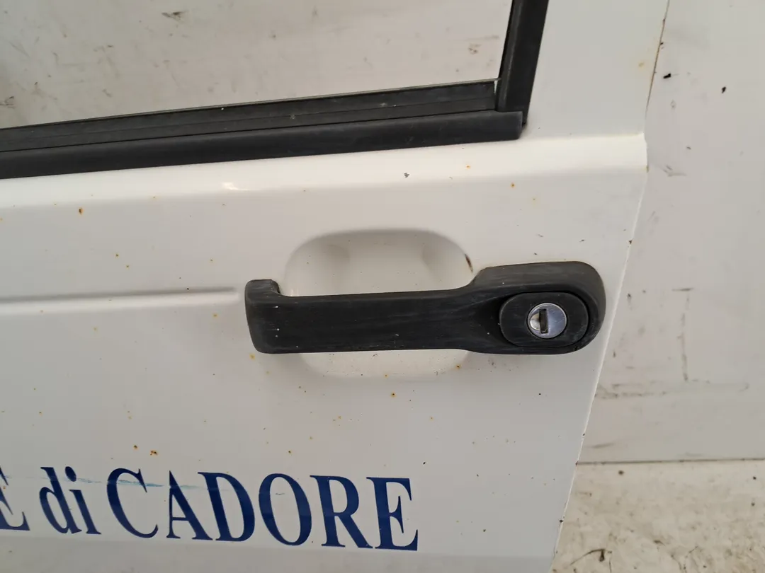 Porta anteriore sinistro Porta anteriore sinistro