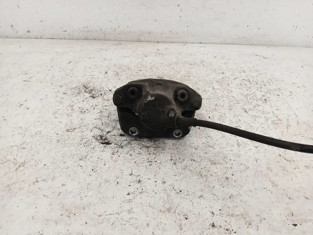 Pinza freno anteriore destro Pinza freno anteriore destro