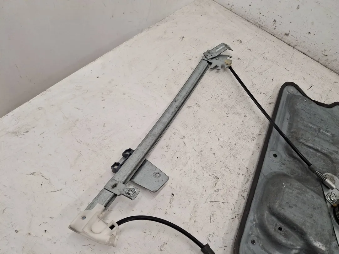 Alzacristallo alzavetro elettrico porta anteriore sinistro Alzacristallo alzavetro elettrico porta anteriore sinistro