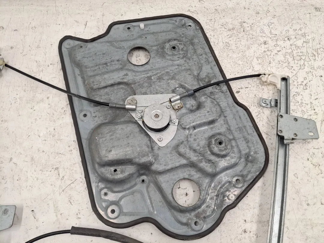 Alzacristallo alzavetro elettrico porta anteriore sinistro Alzacristallo alzavetro elettrico porta anteriore sinistro