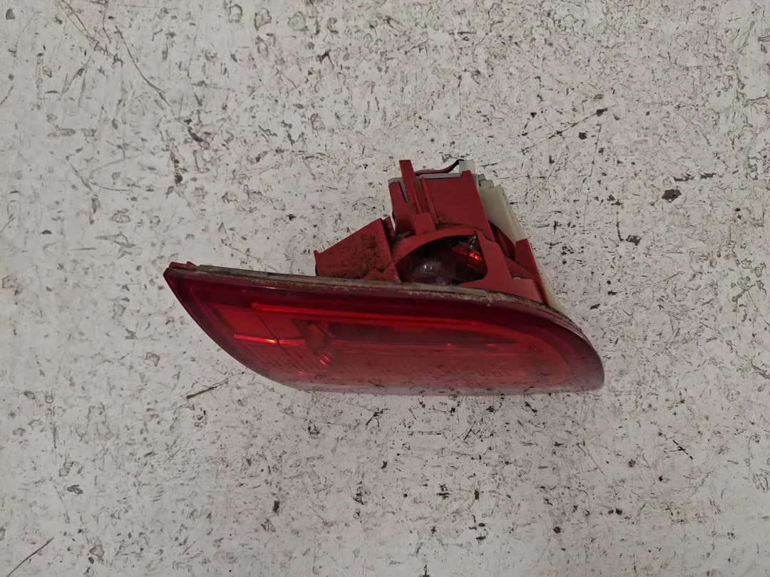 Fanale faro posteriore interno sinistro
