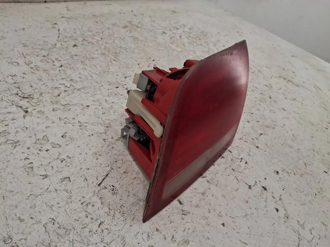 Fanale faro posteriore interno destro
