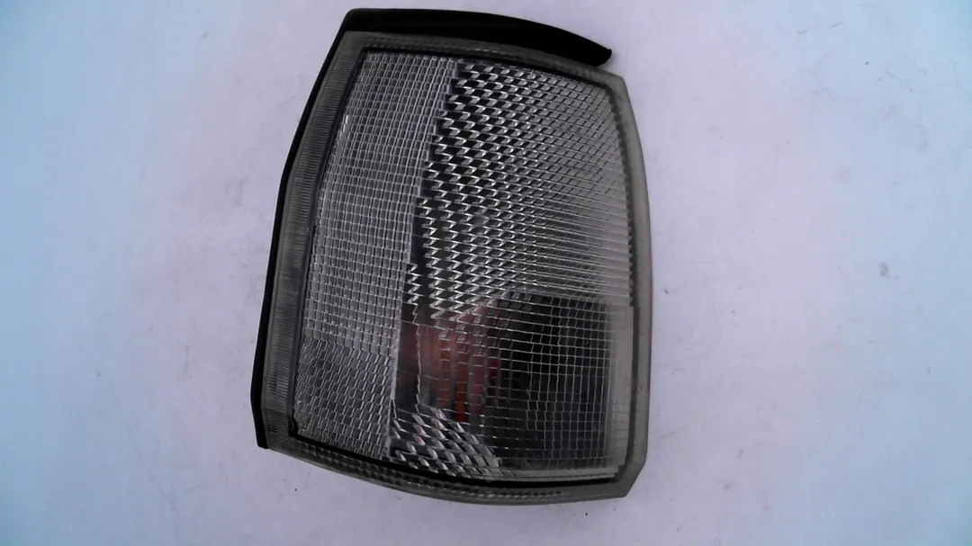 Fanalino anteriore destro Fanalino anteriore destro