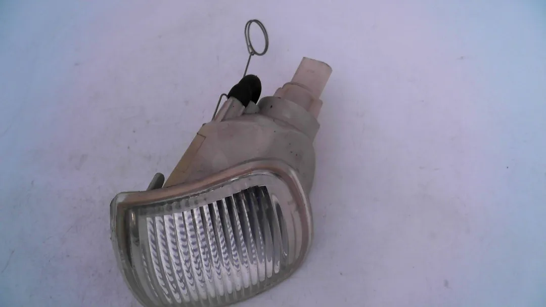 Fanalino anteriore sinistro Fanalino anteriore sinistro