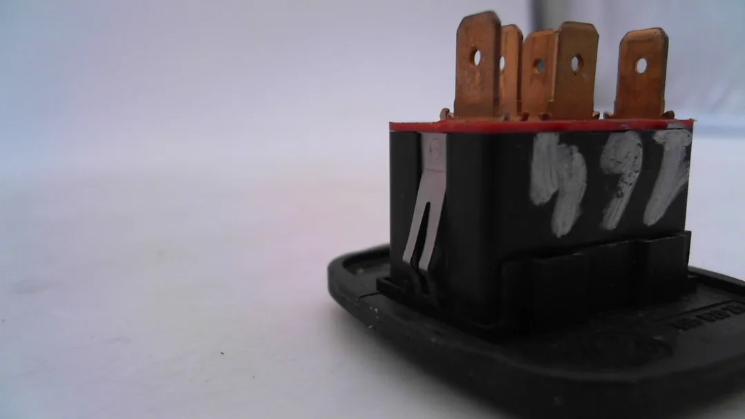 Interruttore alzacristalli porta anteriore destro Interruttore alzacristalli porta anteriore destro