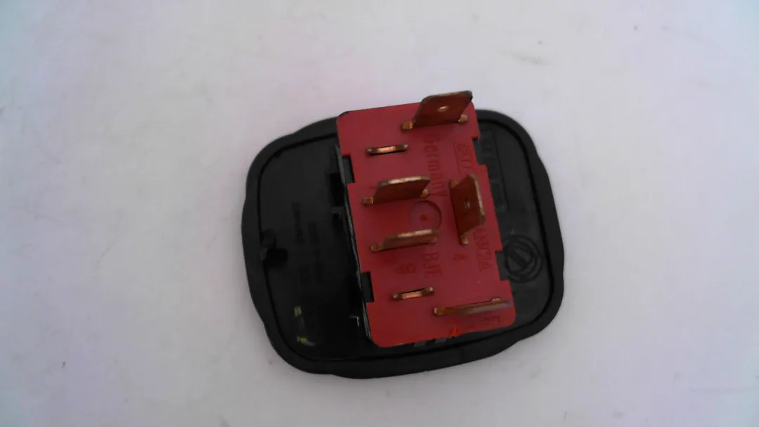 Interruttore alzacristalli porta anteriore destro Interruttore alzacristalli porta anteriore destro