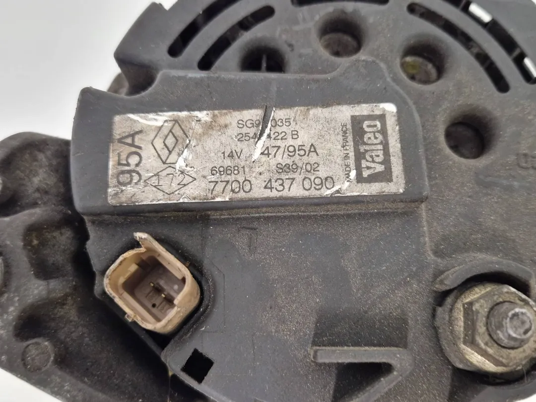 Alternatore Alternatore