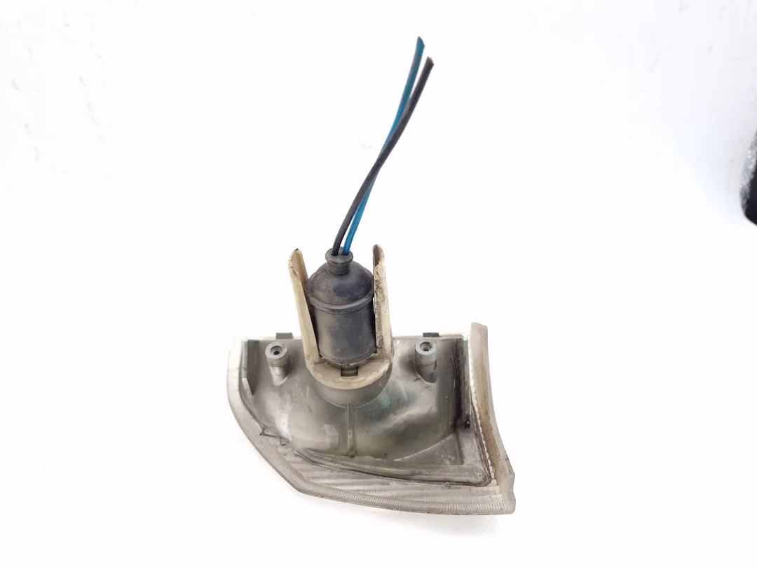 Fanalino anteriore sinistro Fanalino anteriore sinistro