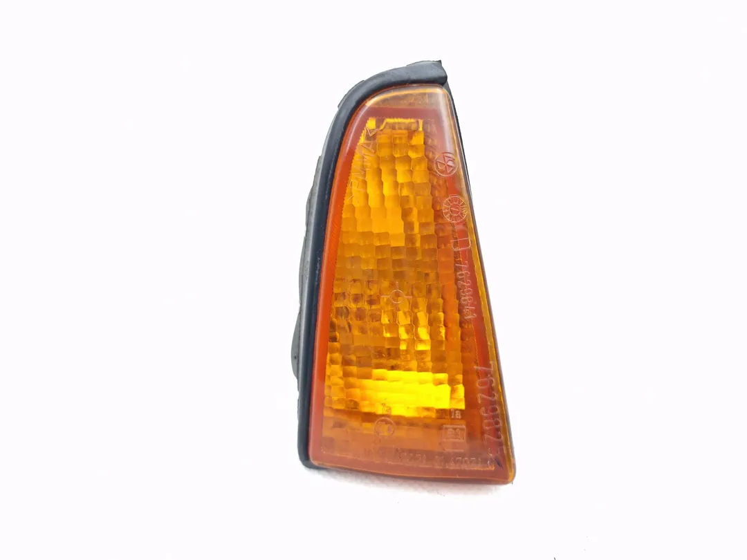 Fanalino anteriore destro