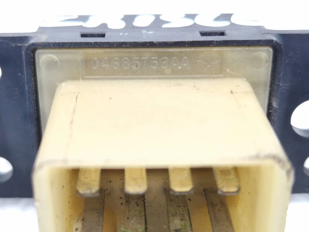 Interruttore alzacristalli porta anteriore Interruttore alzacristalli porta anteriore