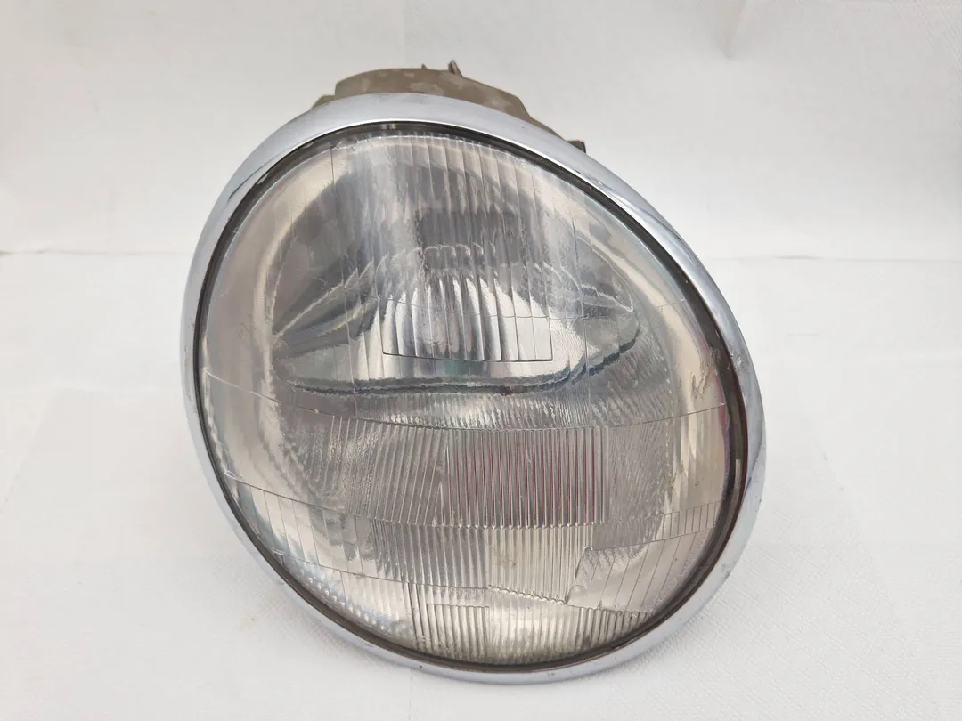 Faro anteriore destro Faro anteriore destro