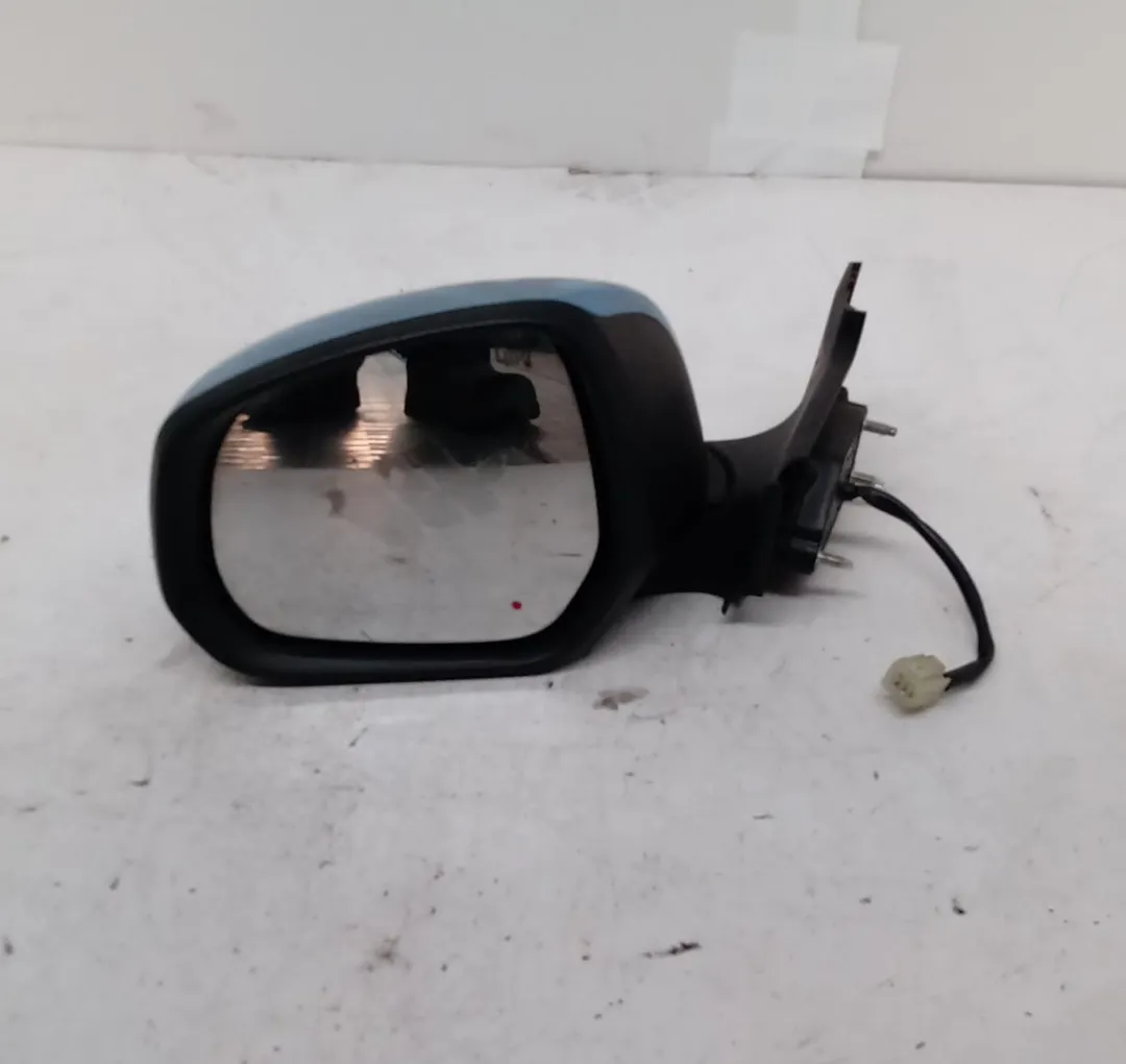 Specchietto retrovisore sinistro Specchietto retrovisore sinistro