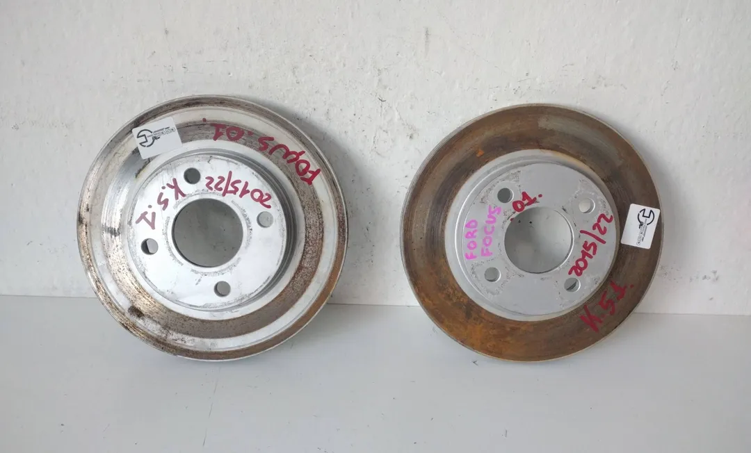 Disco freno anteriore sinistro Disco freno anteriore sinistro