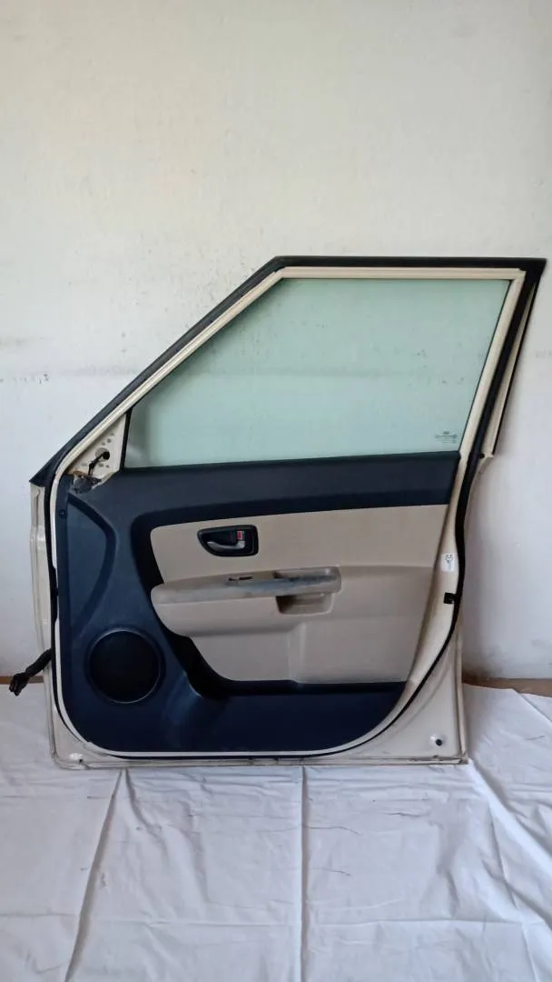 Porta anteriore destro Porta anteriore destro