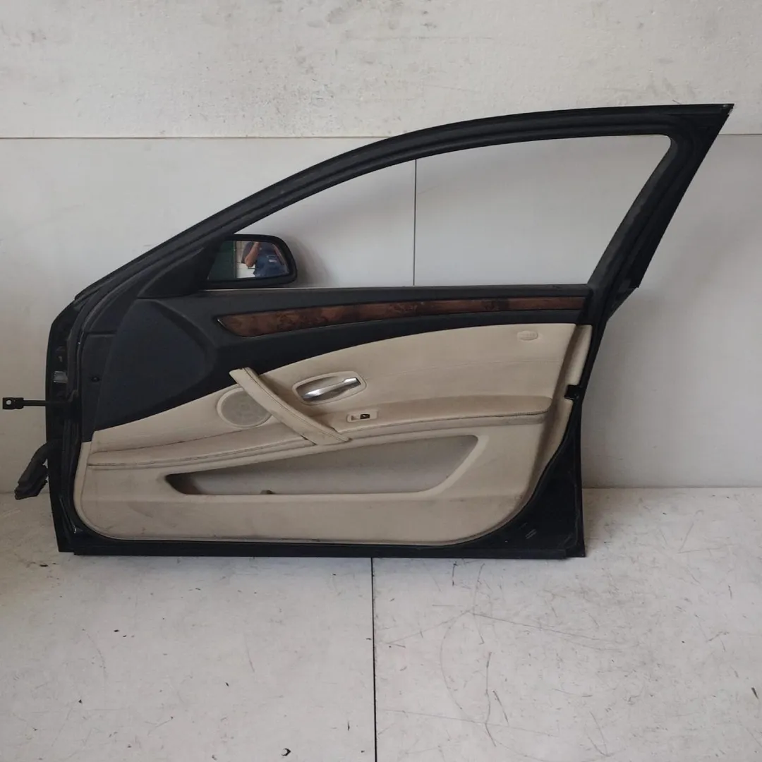 Porta anteriore destro Porta anteriore destro
