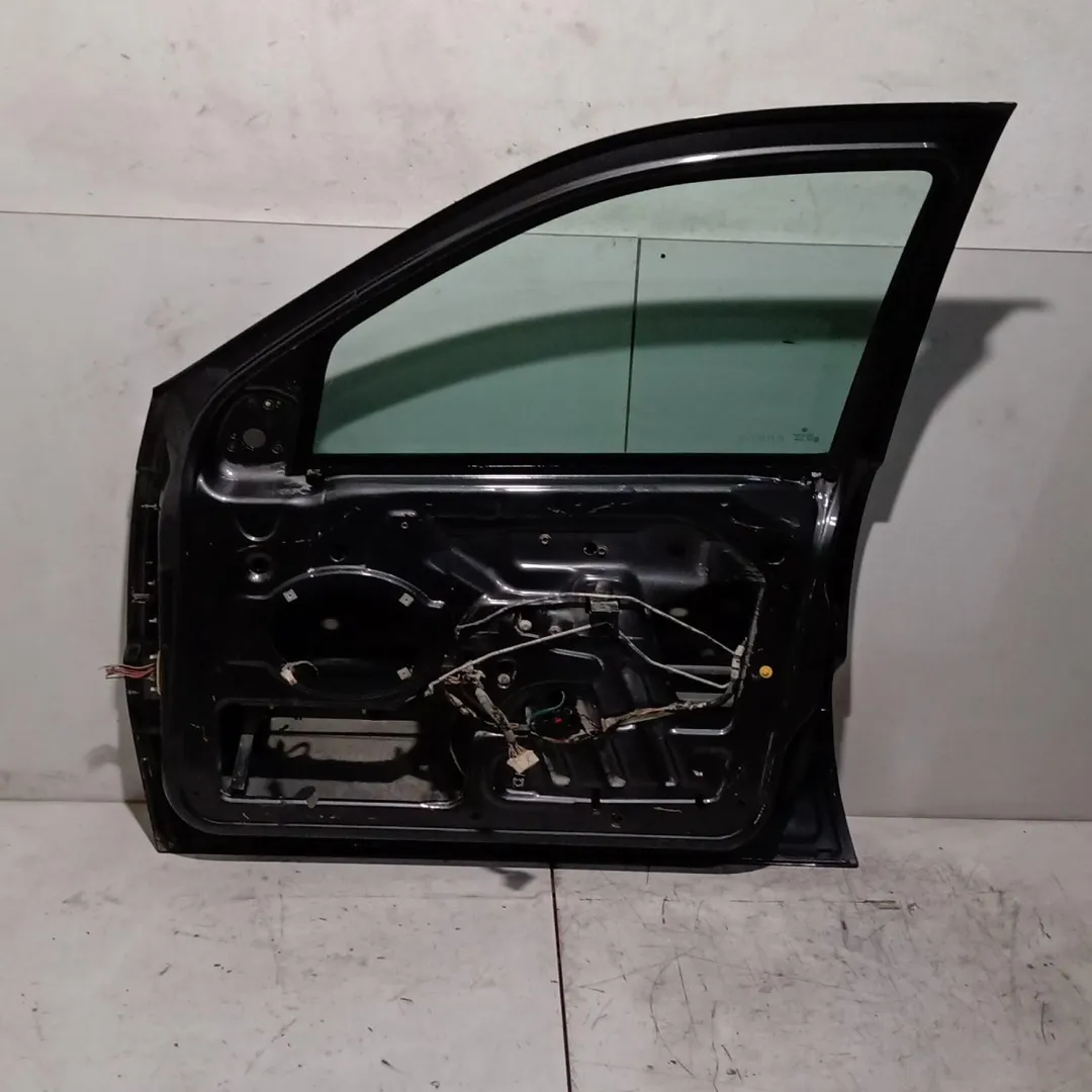Porta anteriore destro Porta anteriore destro