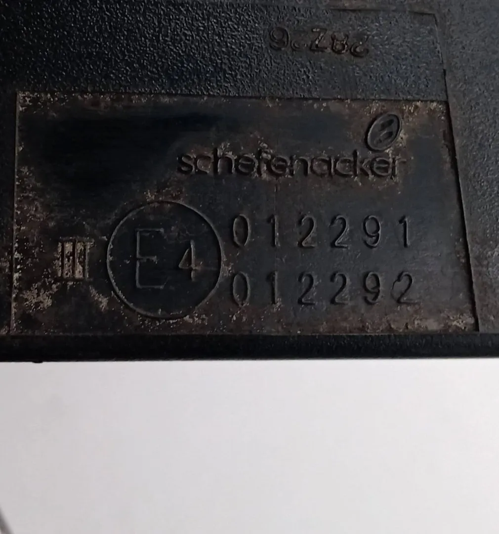 Specchietto retrovisore sinistro Specchietto retrovisore sinistro
