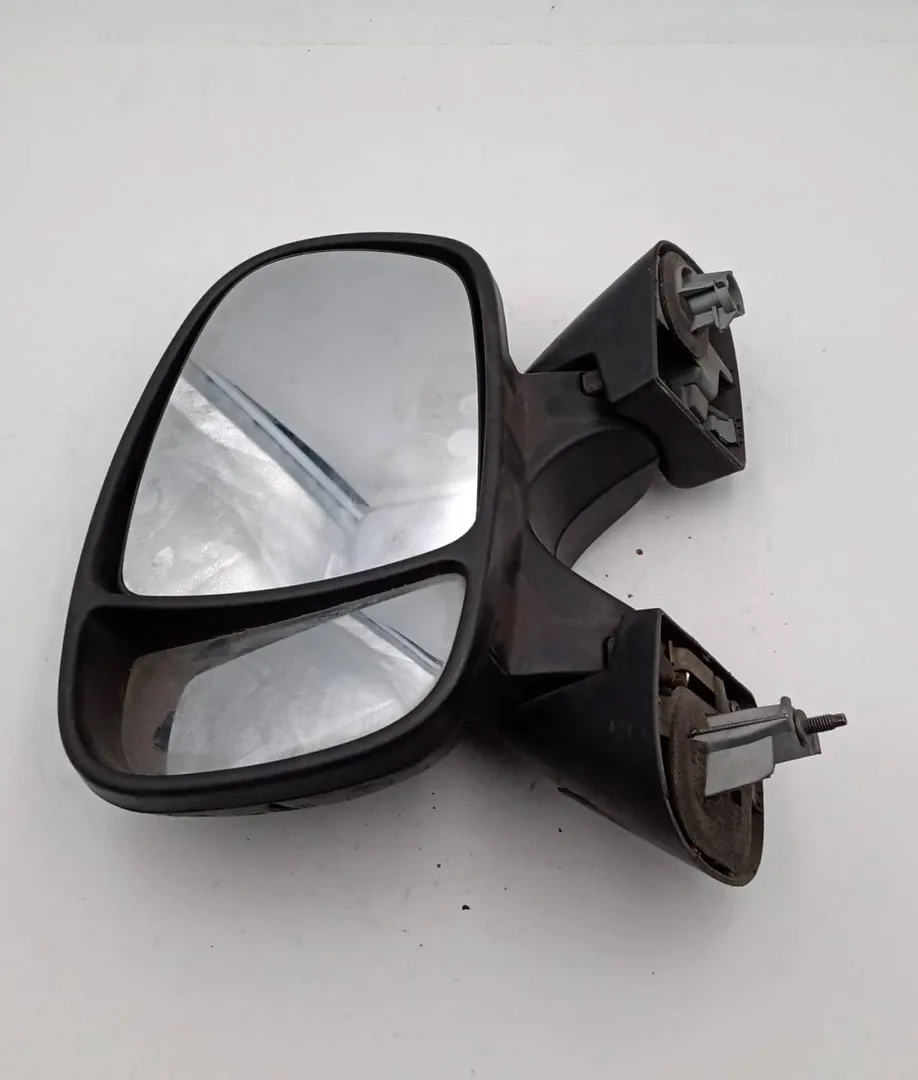 Specchietto retrovisore sinistro Specchietto retrovisore sinistro