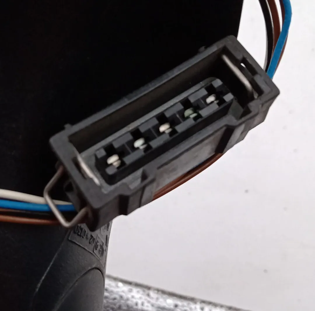 Retrovisore esterno regolazione elettrico destro Retrovisore esterno regolazione elettrico destro