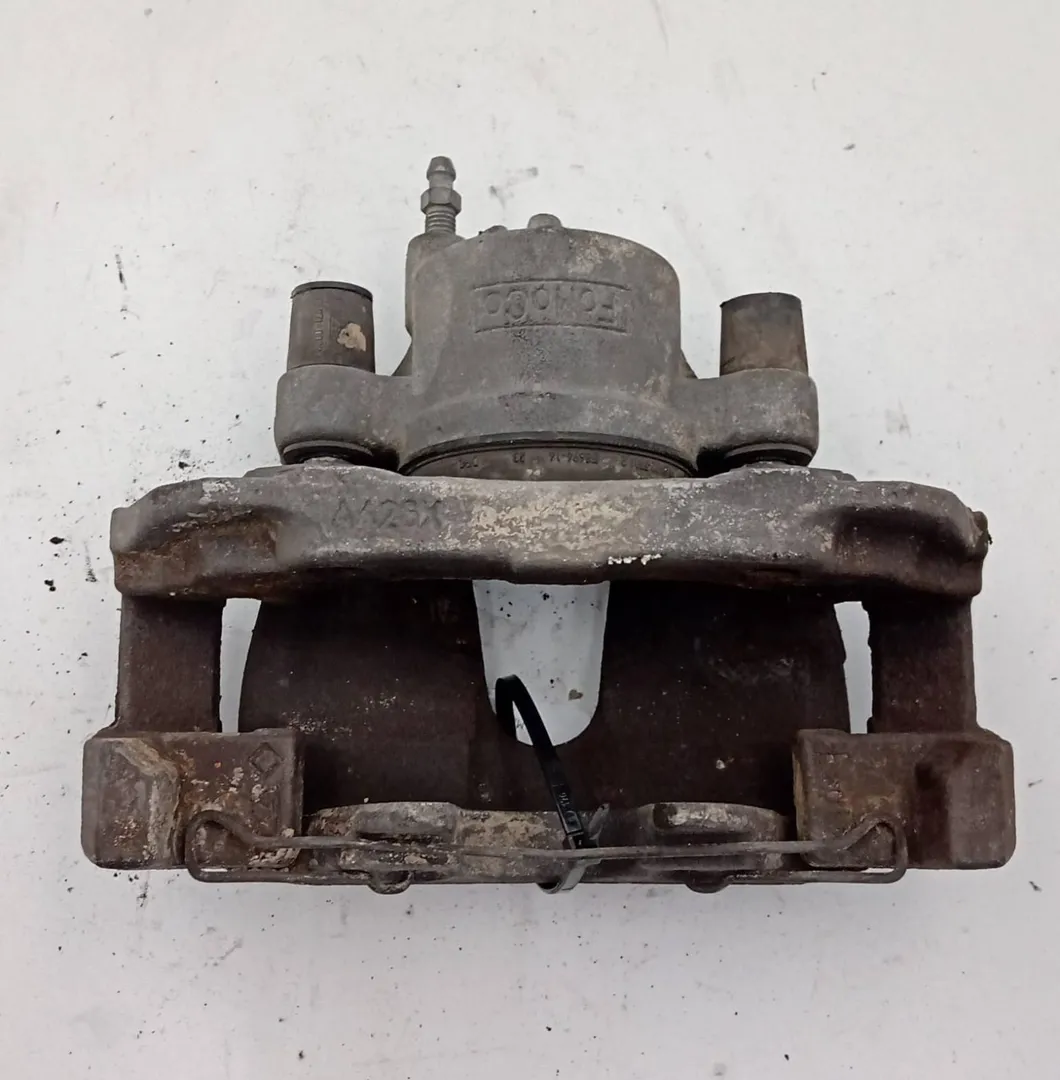 Pinza freno anteriore sinistro Pinza freno anteriore sinistro