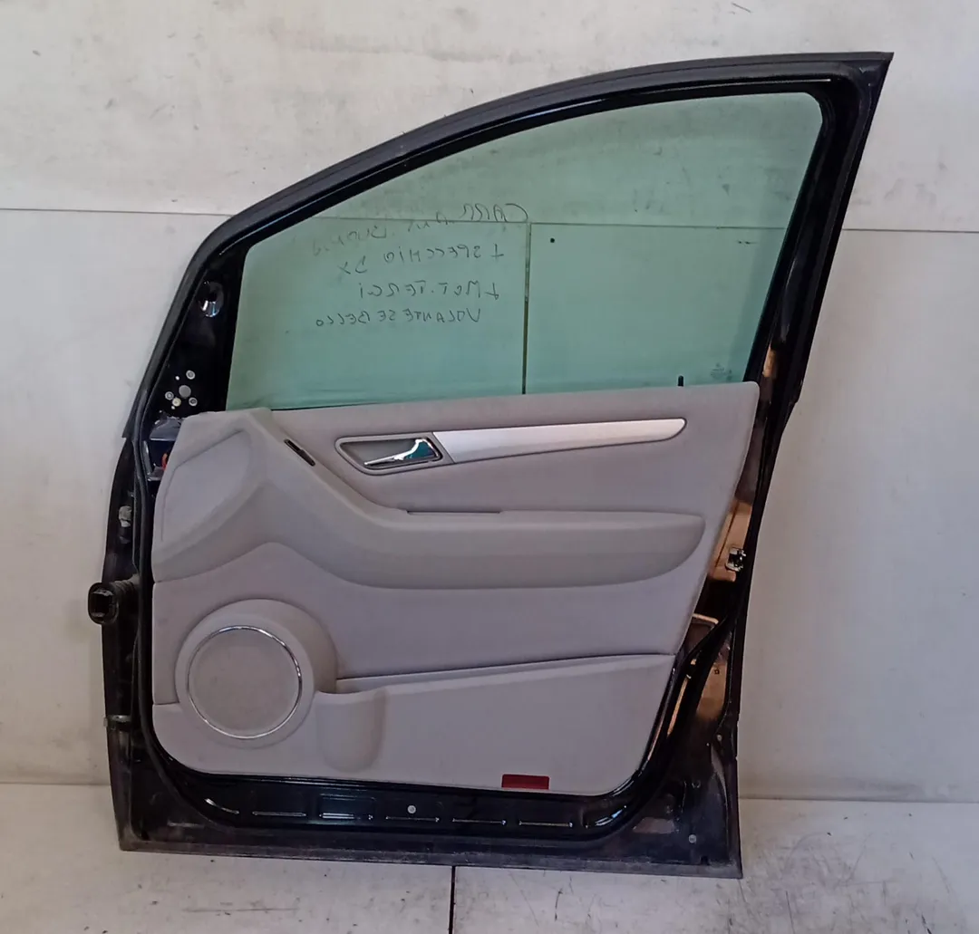 Porta anteriore destro Porta anteriore destro