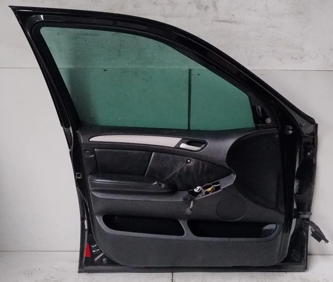 Porta anteriore sinistro