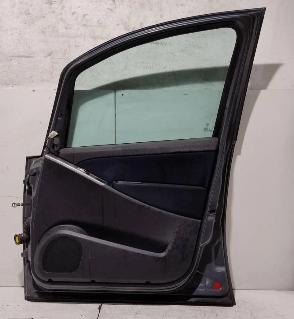 Porta anteriore destro Porta anteriore destro