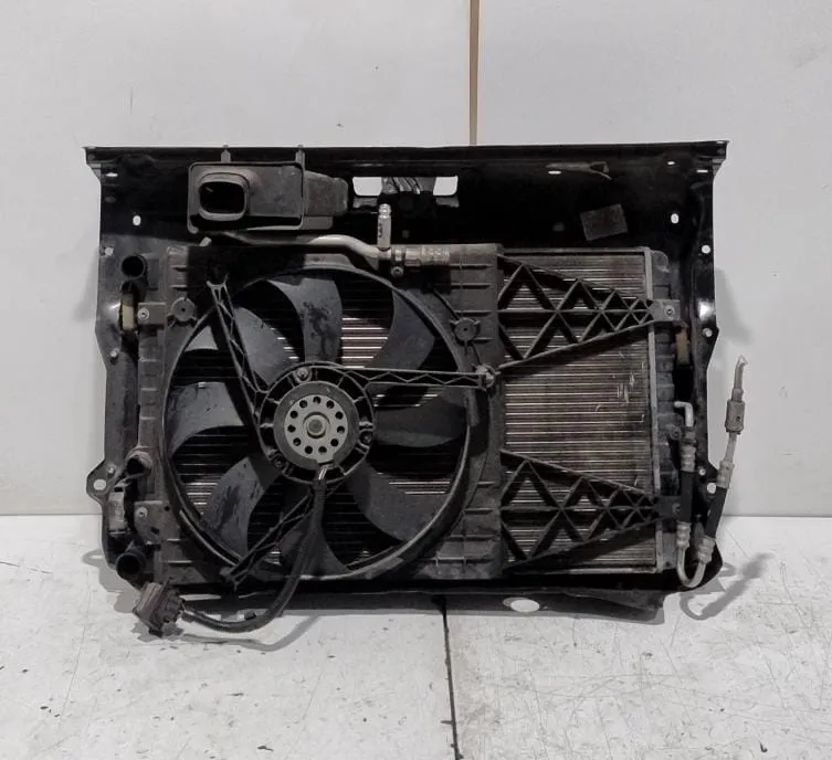 Supporto radiatore Supporto radiatore