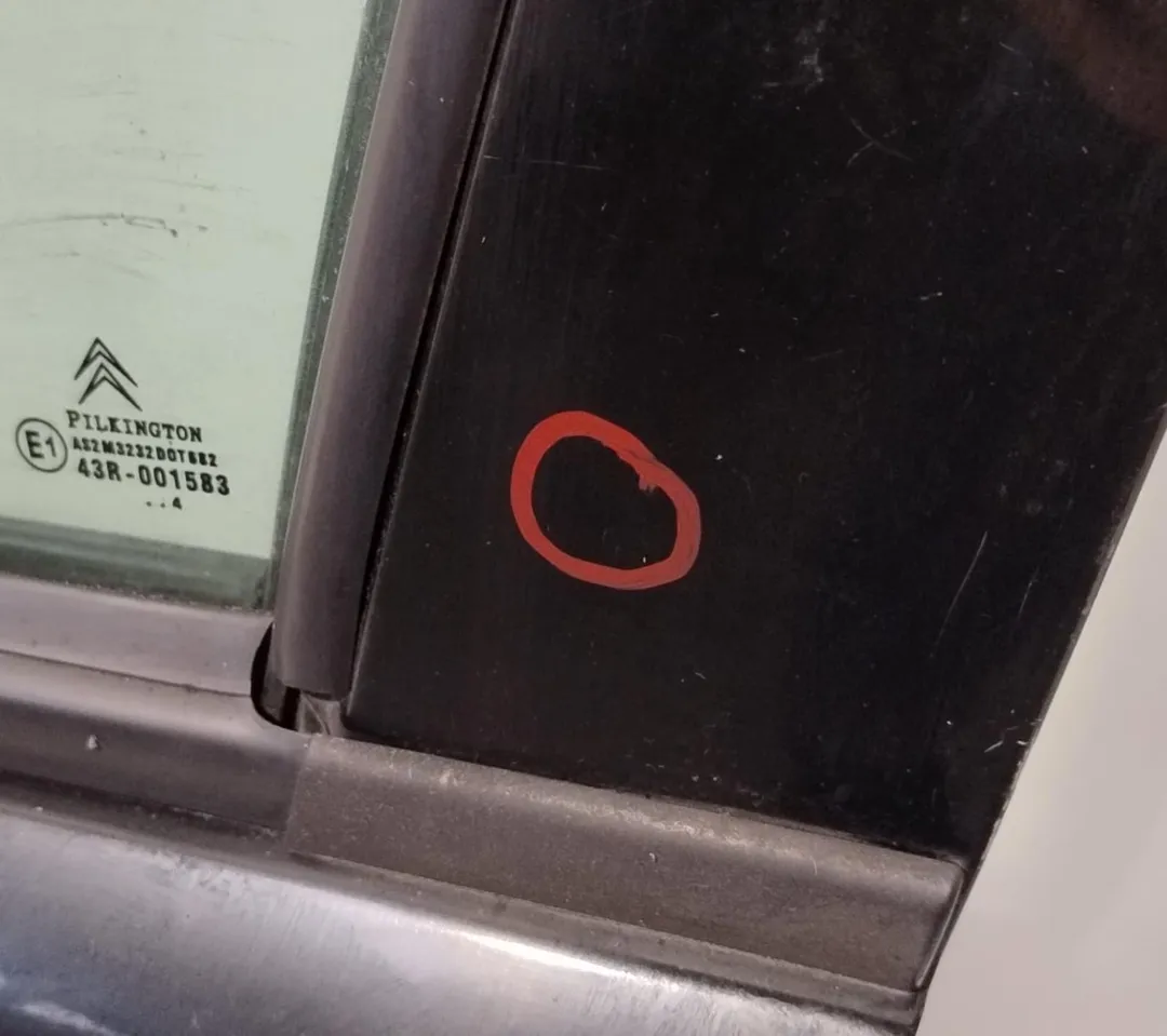 Porta anteriore sinistro Porta anteriore sinistro