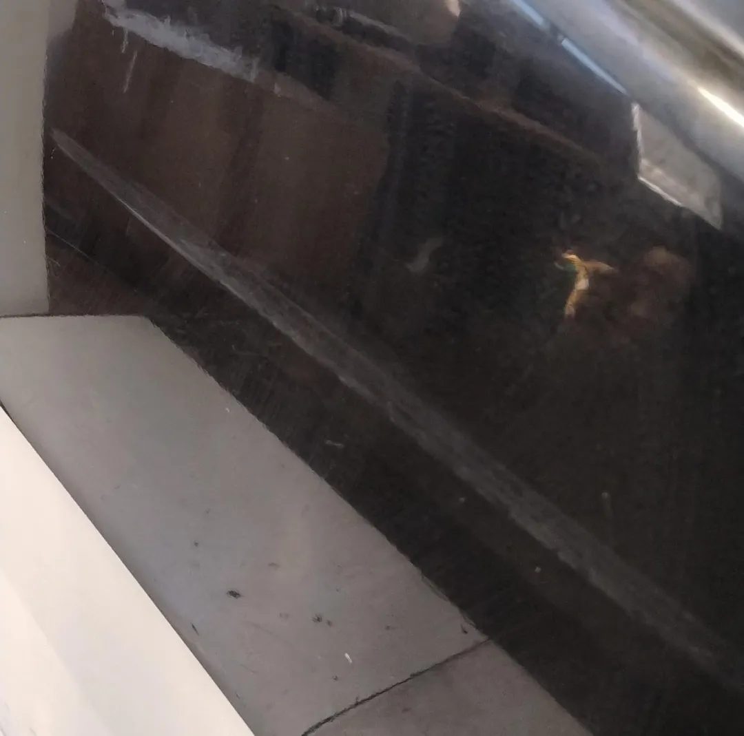 Porta anteriore destro Porta anteriore destro