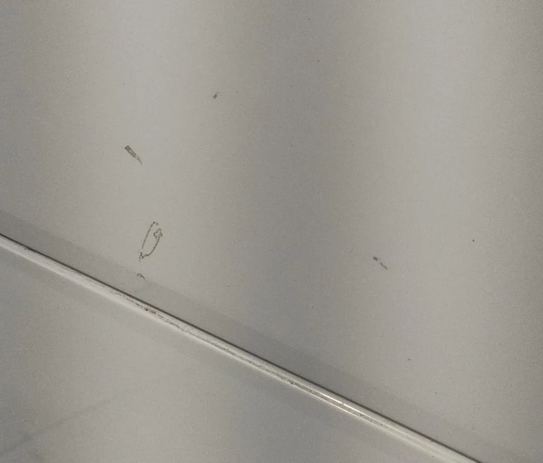 Pannello esterno porta anteriore sinistro Pannello esterno porta anteriore sinistro