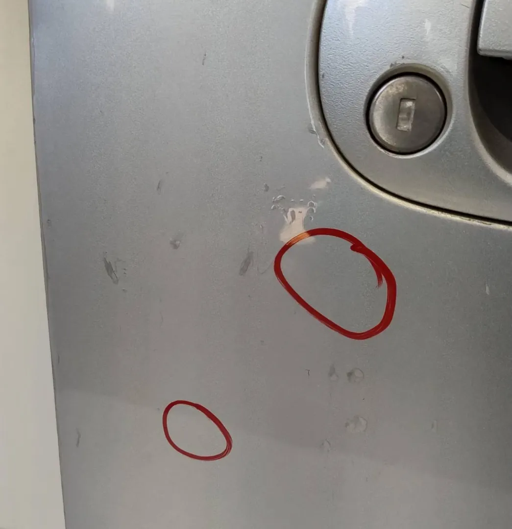 Porta anteriore destro Porta anteriore destro