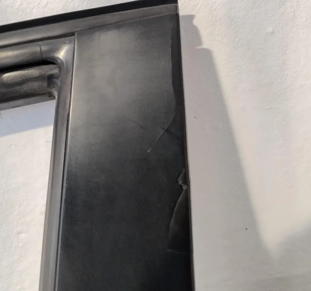 Porta anteriore sinistro Porta anteriore sinistro