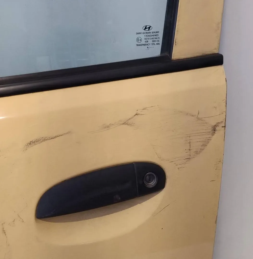 Porta anteriore sinistro Porta anteriore sinistro