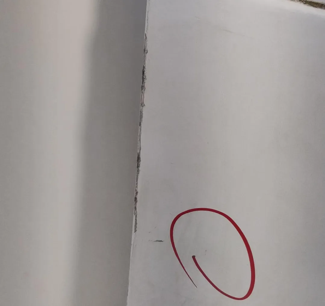 Porta anteriore destro