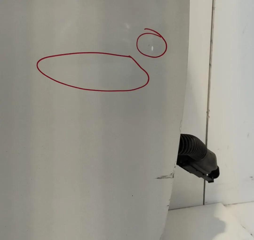 Porta anteriore destro